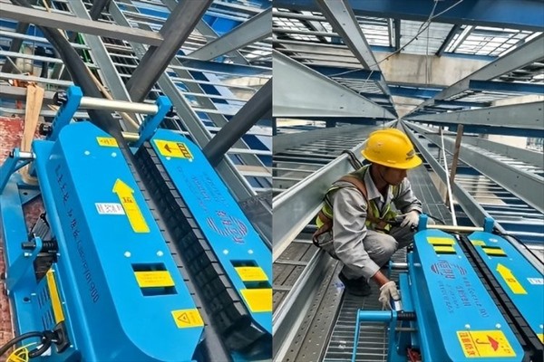 APEX-8 cable conveyor at a cable laying project